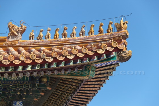 the eave corners are decorated with 10 kinds of animals