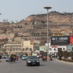 Today, cave dwelling are still available in the city center of Yan’an