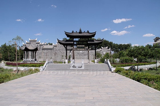 Zhaojun Tomb
