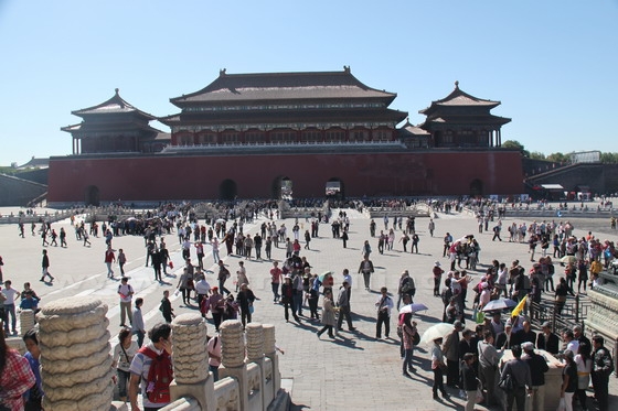 Look back at the inside part of the south entrance gate - Meridian Gate)