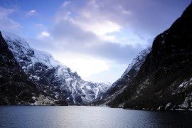 西湖三潭印月残雪之美