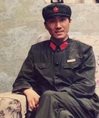 <p> <img src="李如勤.jpg" alt=""> <strong>李如勤:</strong> ... </p>
<p>