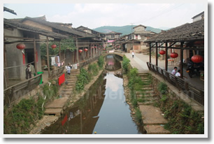 Xiamen Quanzhou Putian Meizhou Island Fuzhou Wuyishan 8 Day Tour