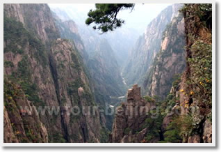 Beijing Huangshan Hongcun 3 Day Round Trip by Flight