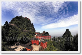 Wuhan Wudang Mountains 2 Day Tour