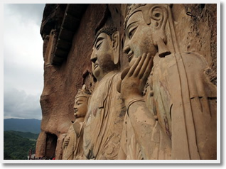 Xian Maijishan Grottoes Day Tour by Train