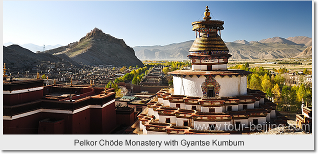  Pelkor Chöde Monastery with Gyantse Kumbum