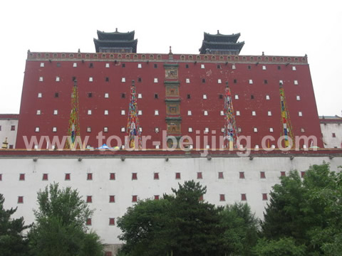 The main building ( white terraces and the awe-inspiring Great Red Terrace )