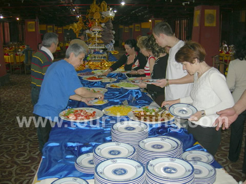 Lunch on your excursion to Terra-cotta Army