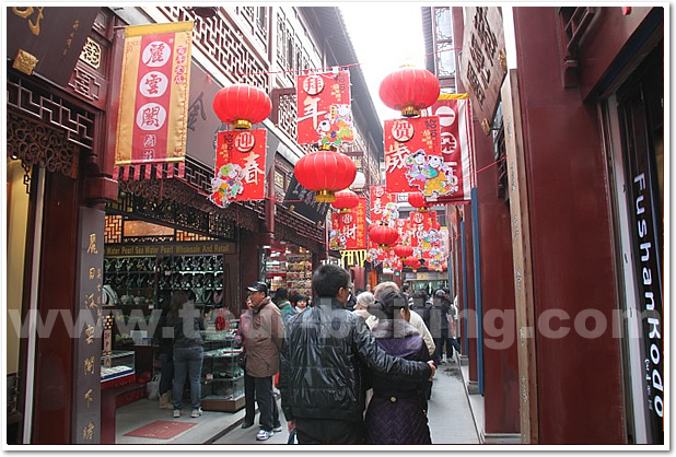 Yu Yuan Garden and Bazaar Shanghai