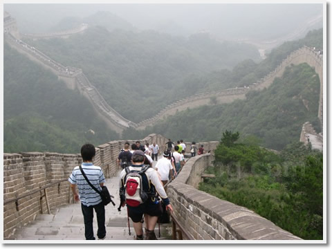 Badaling Great Wall & Huaxia Hot Spring Tour